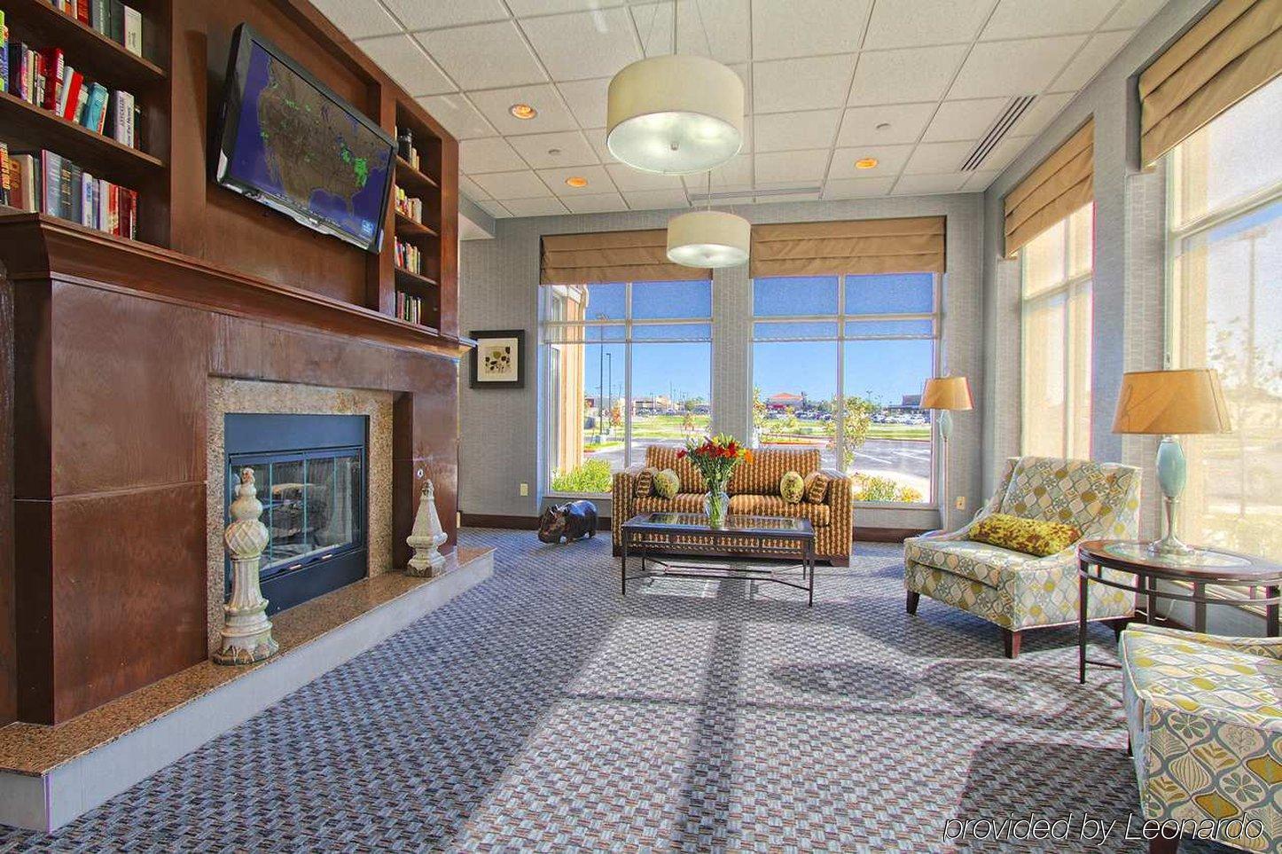 Hilton Garden Inn Midtown Tulsa Dalaman gambar
